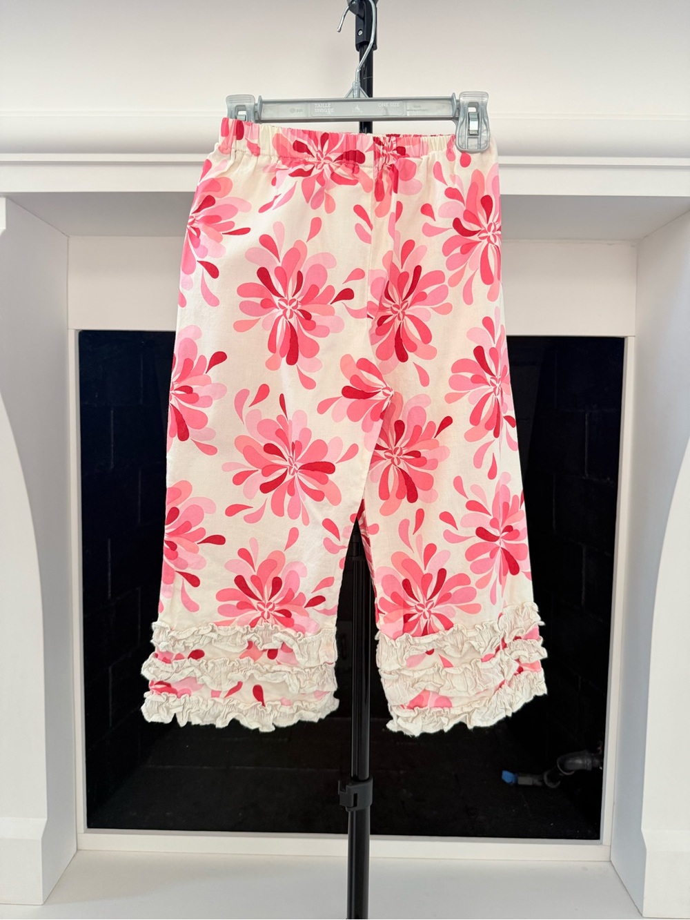 Girls Pink Floral Ruffle Capri Pants by Hannah Kate- Size 7